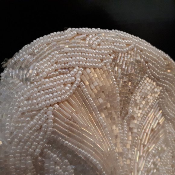 Vintage Cream Beaded Wristlet Clutch - Picture 5 of 13